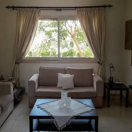 Mayia Villa